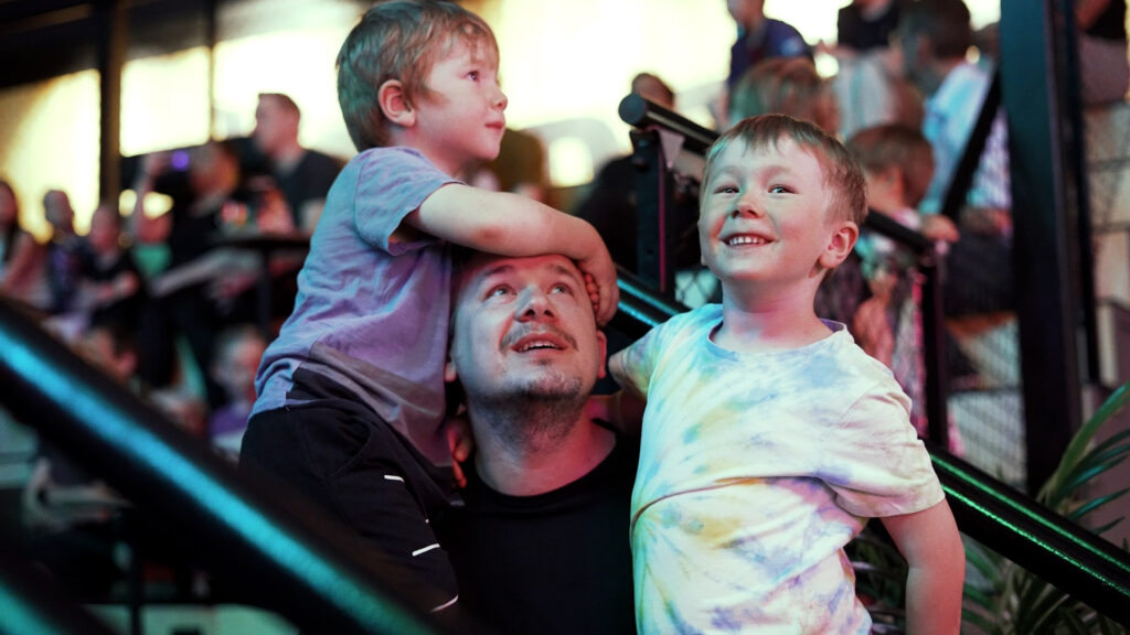 JumpYard Field's priser familie