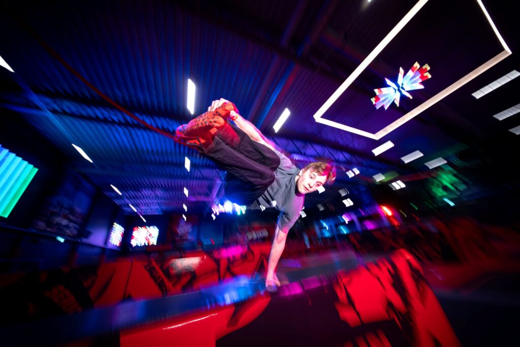 coola trick på JumpYard trampolinpark